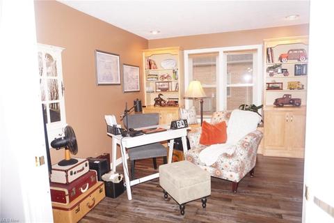 6870 Red Deer Cir NW, Canton, OH 44708 photo 29