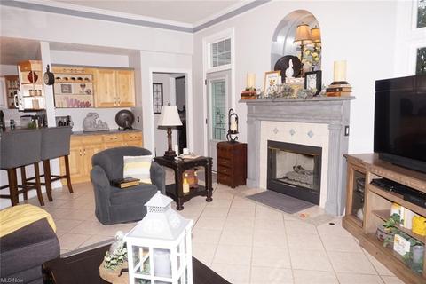 6870 Red Deer Cir NW, Canton, OH 44708 photo 15