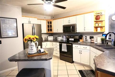 6870 Red Deer Cir NW, Canton, OH 44708 photo 18