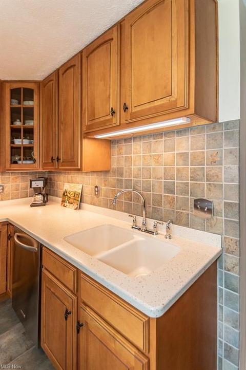 7713 Manor Dr, Mentor On The Lake, OH 44060 photo 28