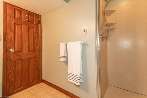 7713 Manor Dr, Mentor On The Lake, OH 44060 photo 10