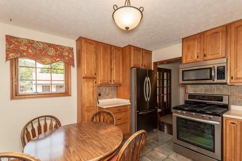7713 Manor Dr, Mentor On The Lake, OH 44060 photo 27