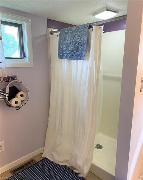 115 E 14th St, Dover, OH 44622 photo 8