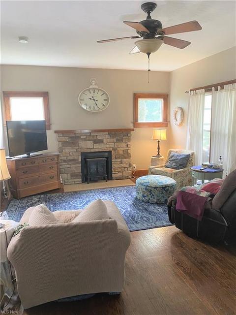 115 E 14th St, Dover, OH 44622 photo 4