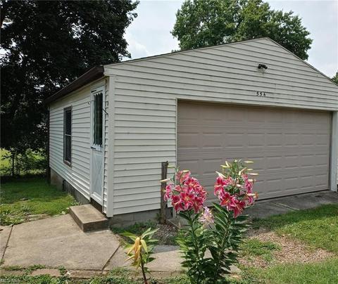 554 E State, Barberton, OH 44203 photo 3