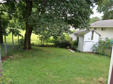 554 E State, Barberton, OH 44203 photo 12