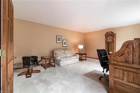 179 Windbrook Ct, Elyria, OH 44035 photo 7