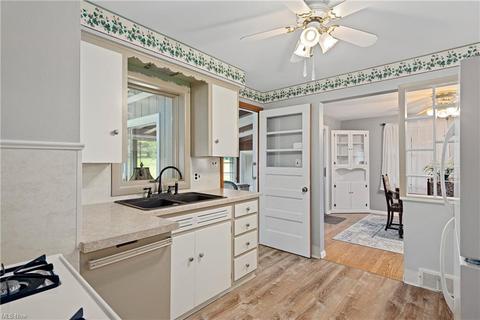474 W Omar St, Struthers, OH 44471 photo 8