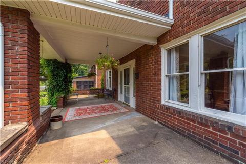 151 Storer Ave, Akron, OH 44302 photo 2