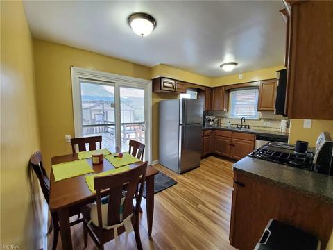 6103 Gilbert Ave, Parma, OH 44129 photo 3