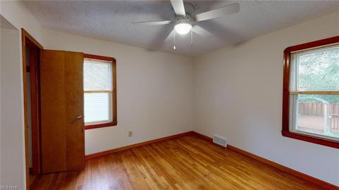2316 Rockefeller Rd, Wickliffe, OH 44092 photo 8