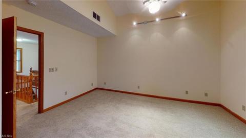 2316 Rockefeller Rd, Wickliffe, OH 44092 photo 12