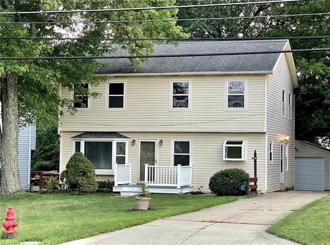 2316 Rockefeller Rd, Wickliffe, OH 44092 photo 1