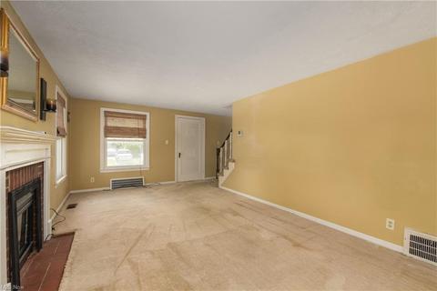 760 E 236th St, Euclid, OH 44123 photo 7