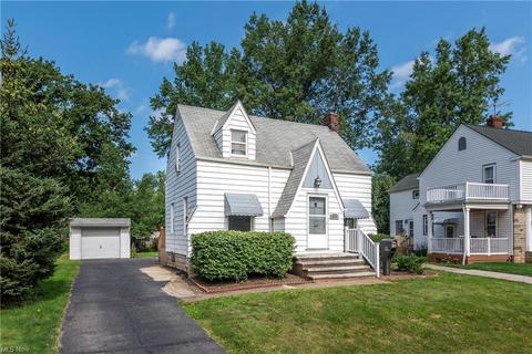 760 E 236th St, Euclid, OH 44123 photo 2