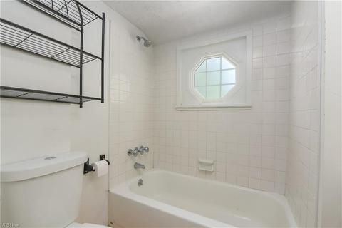 760 E 236th St, Euclid, OH 44123 photo 13