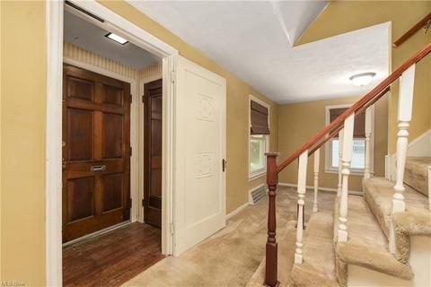 760 E 236th St, Euclid, OH 44123 photo 10