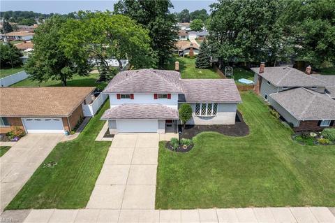 399 E Decker Dr, Seven Hills, OH 44131 photo 3
