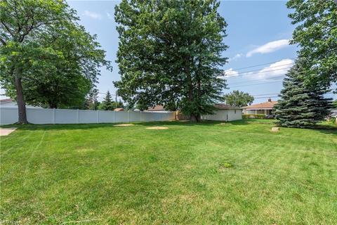 399 E Decker Dr, Seven Hills, OH 44131 photo 32