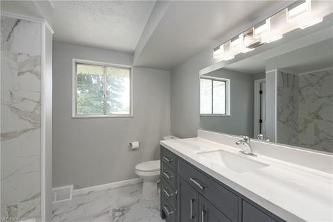 399 E Decker Dr, Seven Hills, OH 44131 photo 21