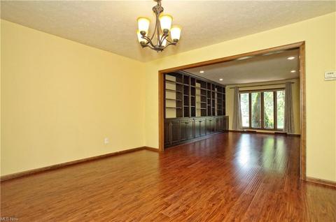 37171 Deer Run, Solon, OH 44139 photo 11