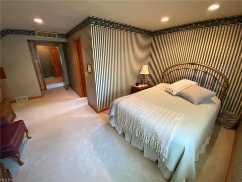 331 E 15th St, Dover, OH 44622 photo 21