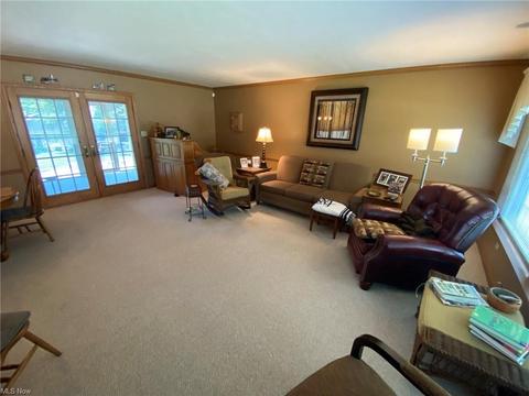 331 E 15th St, Dover, OH 44622 photo 3