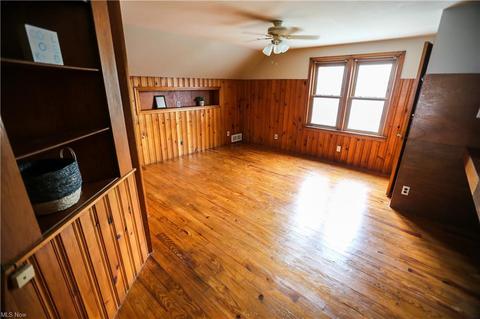 7718 Wainstead Dr, Parma, OH 44129 photo 17