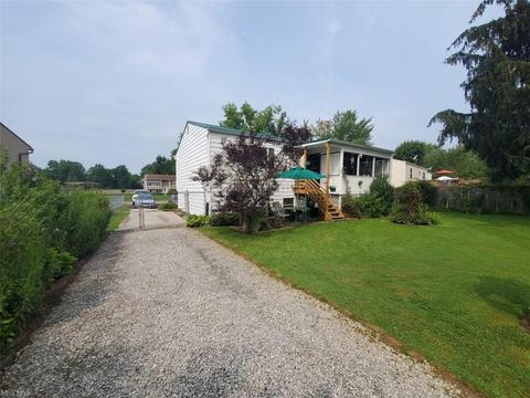 9054 Wilverne Dr, Windham, OH 44288 photo 3