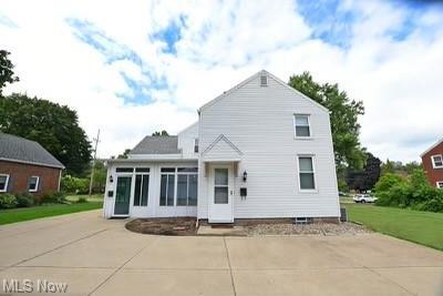 1020 E Maple St, North Canton, OH 44720 photo 3