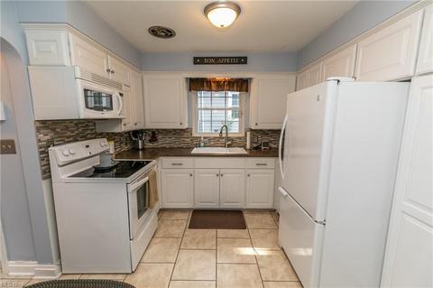 644 Ecton Rd, Akron, OH 44303 photo 19