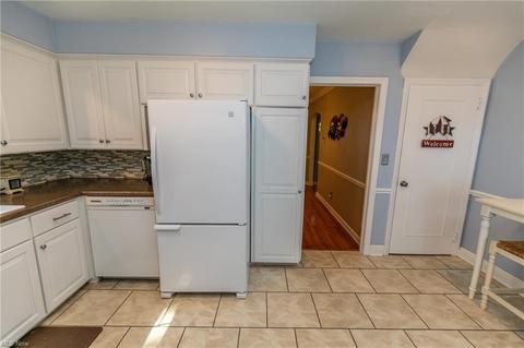 644 Ecton Rd, Akron, OH 44303 photo 17