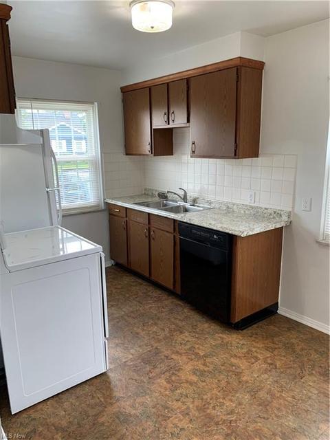1312 Clearview Ave, Parma, OH 44134 photo 5