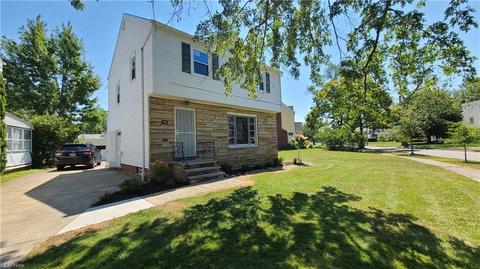 323 E 215th St, Euclid, OH 44123 photo 3