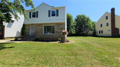 323 E 215th St, Euclid, OH 44123 photo 2
