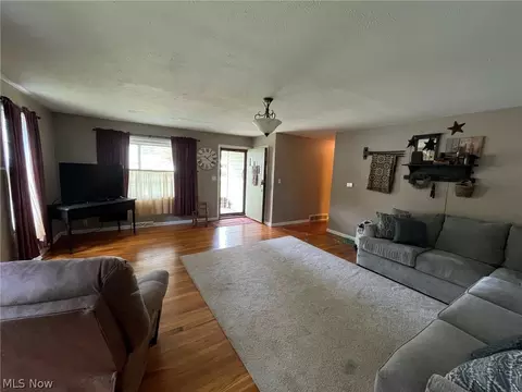 175 Purdy St, Killbuck, OH 44637 photo 16