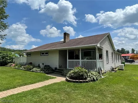 175 Purdy St, Killbuck, OH 44637 photo 1