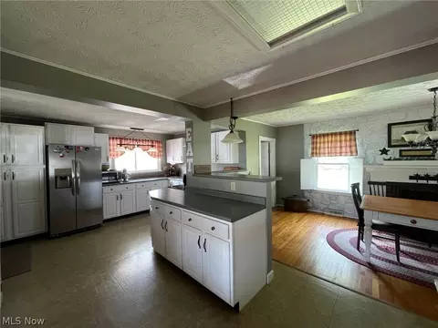 175 Purdy St, Killbuck, OH 44637 photo 8