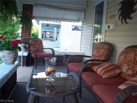 223 E 6th St, Dover, OH 44622 photo 29