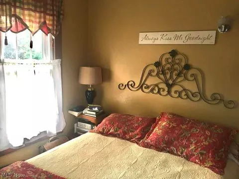 223 E 6th St, Dover, OH 44622 photo 17