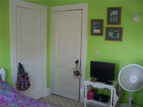 223 E 6th St, Dover, OH 44622 photo 13