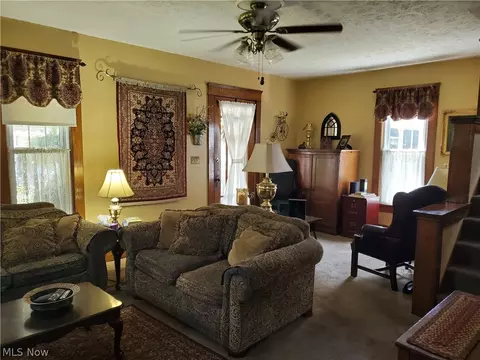 223 E 6th St, Dover, OH 44622 photo 6