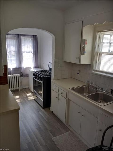 84 E 214th St, Euclid, OH 44123 photo 3