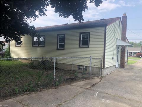 456 Creed St, Struthers, OH 44471 photo 2