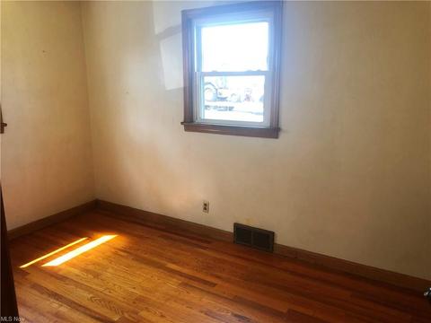 456 Creed St, Struthers, OH 44471 photo 8