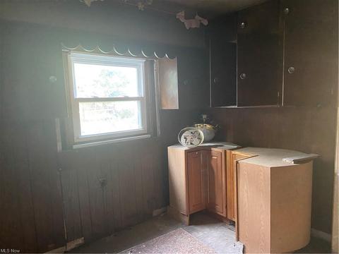 3134 Elyria Ave, Lorain, OH 44055 photo 7