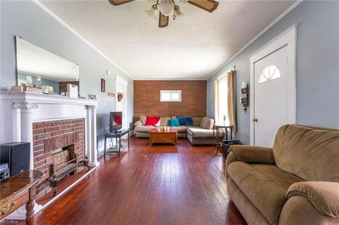 505 8th St, Struthers, OH 44471 photo 4