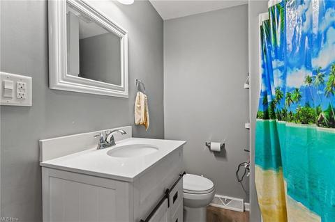 505 8th St, Struthers, OH 44471 photo 11