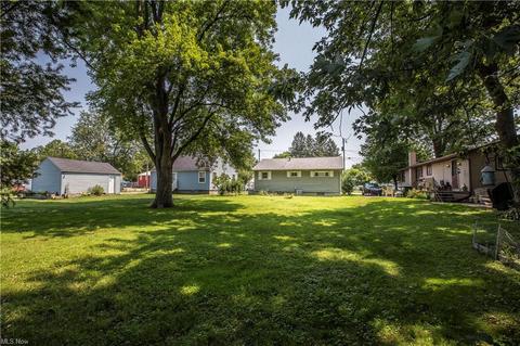 3025 Root Ave NE, Canton, OH 44705 photo 3