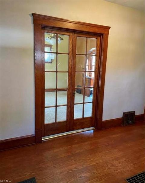 416 Jefferson St, Elyria, OH 44035 photo 5